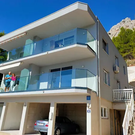 Apartment Apartments Elin Omis
