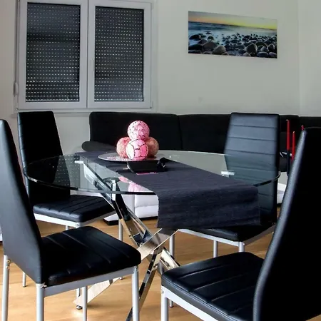Apartments Elin *