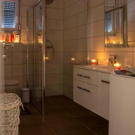 Apartments Elin *