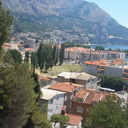 Apartments Elin * Omis