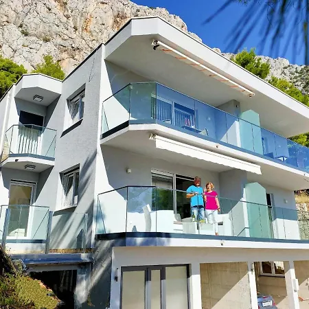 Elin Apartmán *