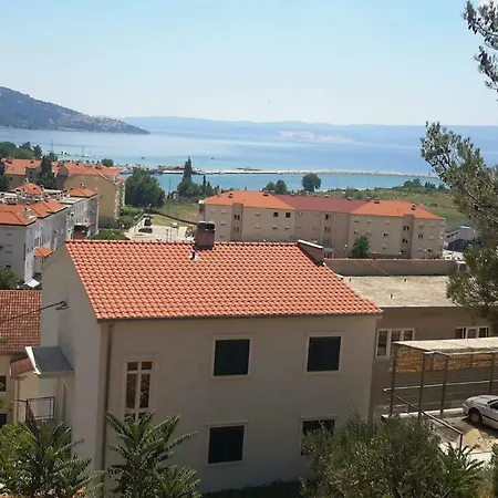 Apartman Elin *